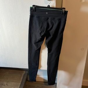 Reversible wunder under Lululemon leggings
